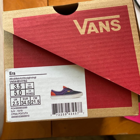 Vans - Picture 2 of 2
